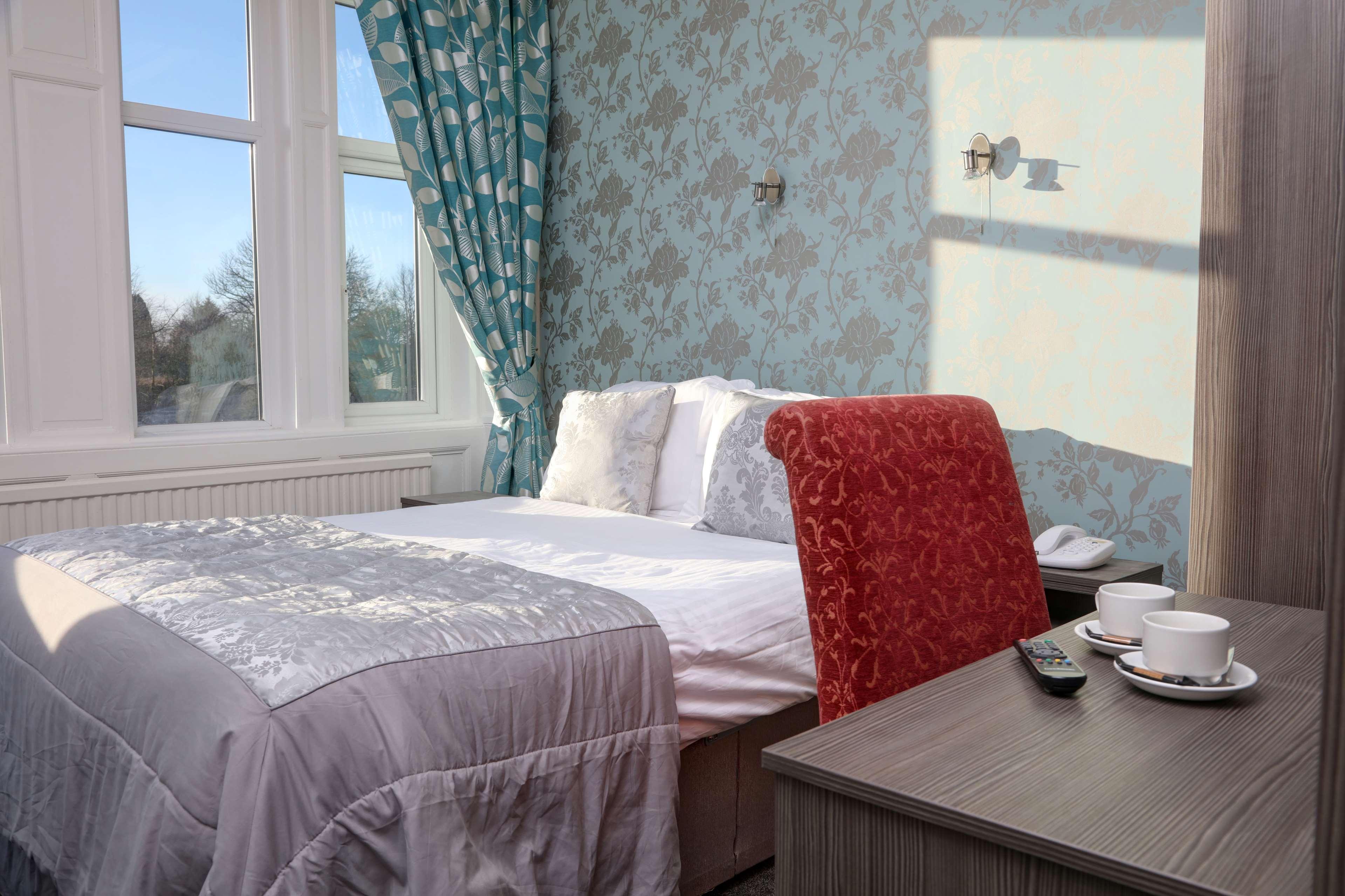 Sure Hotel By Best Western Локърби Екстериор снимка