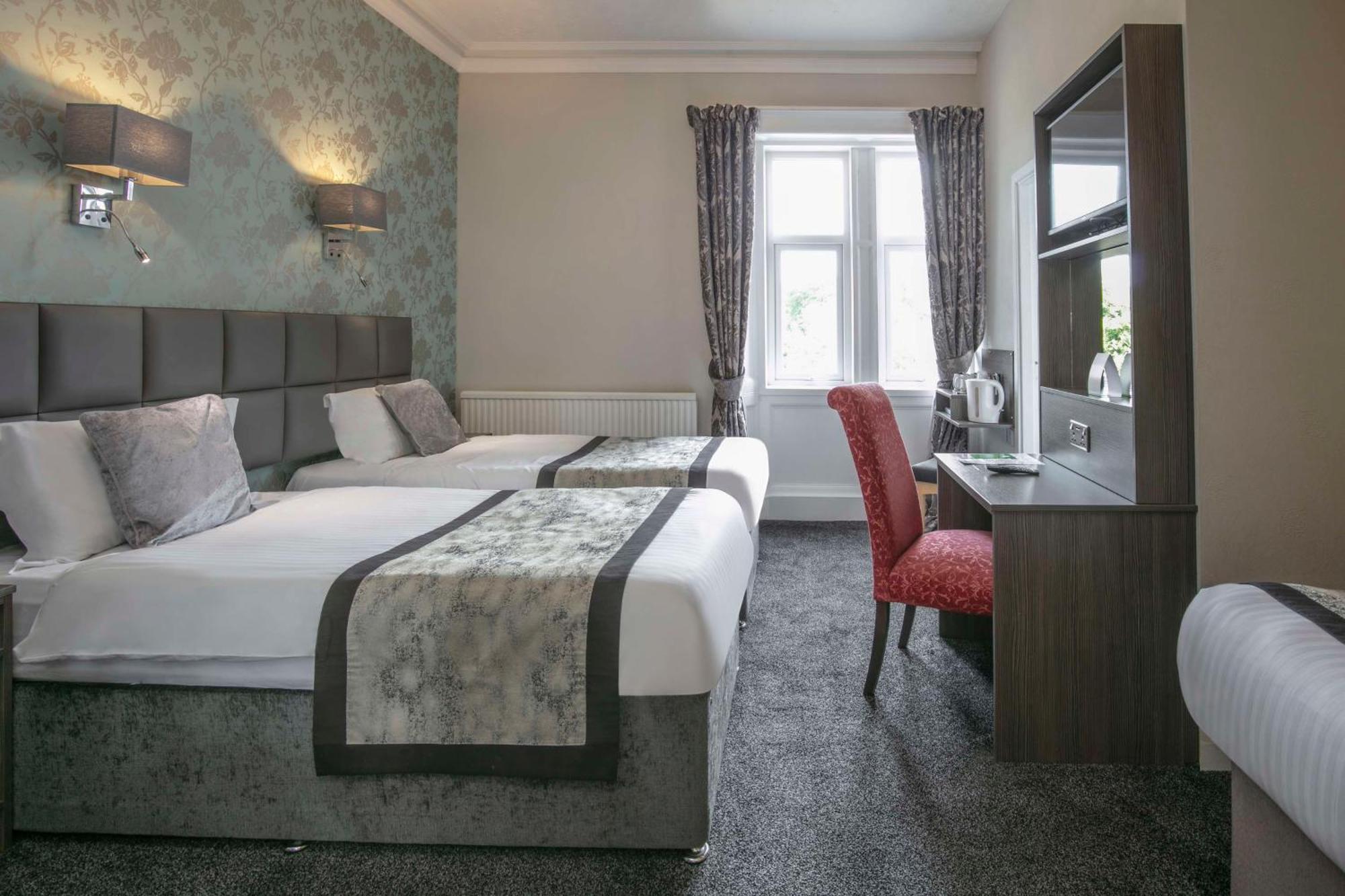 Sure Hotel By Best Western Локърби Екстериор снимка